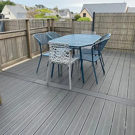 Maison De Caractere Cote De Granit Rose *